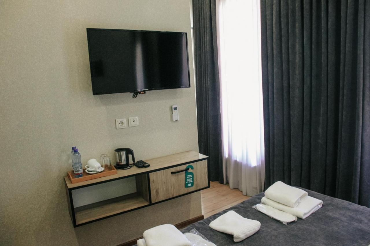 Heart Hotel